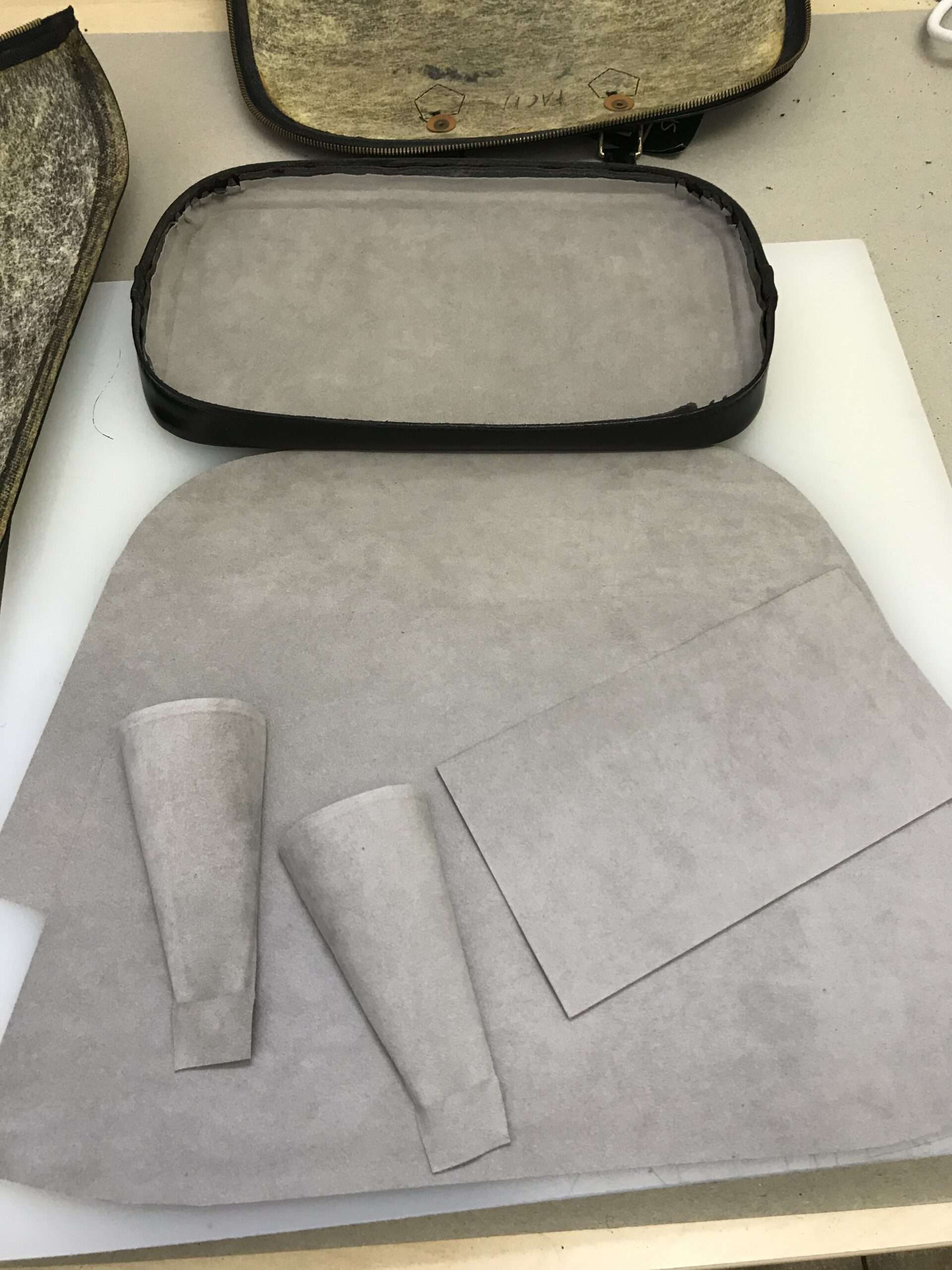 Alcantara light grey