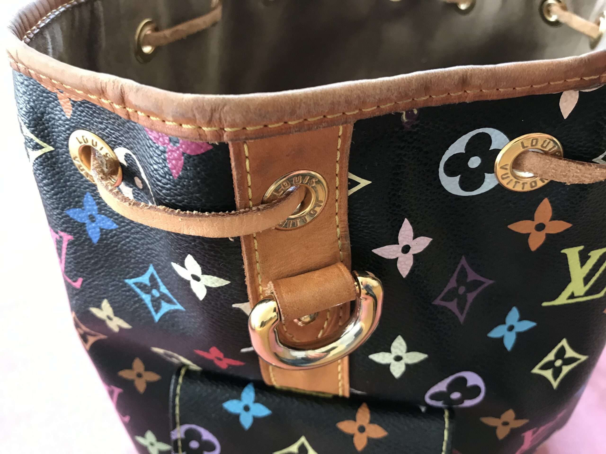 Noé Ledereinfassung neu