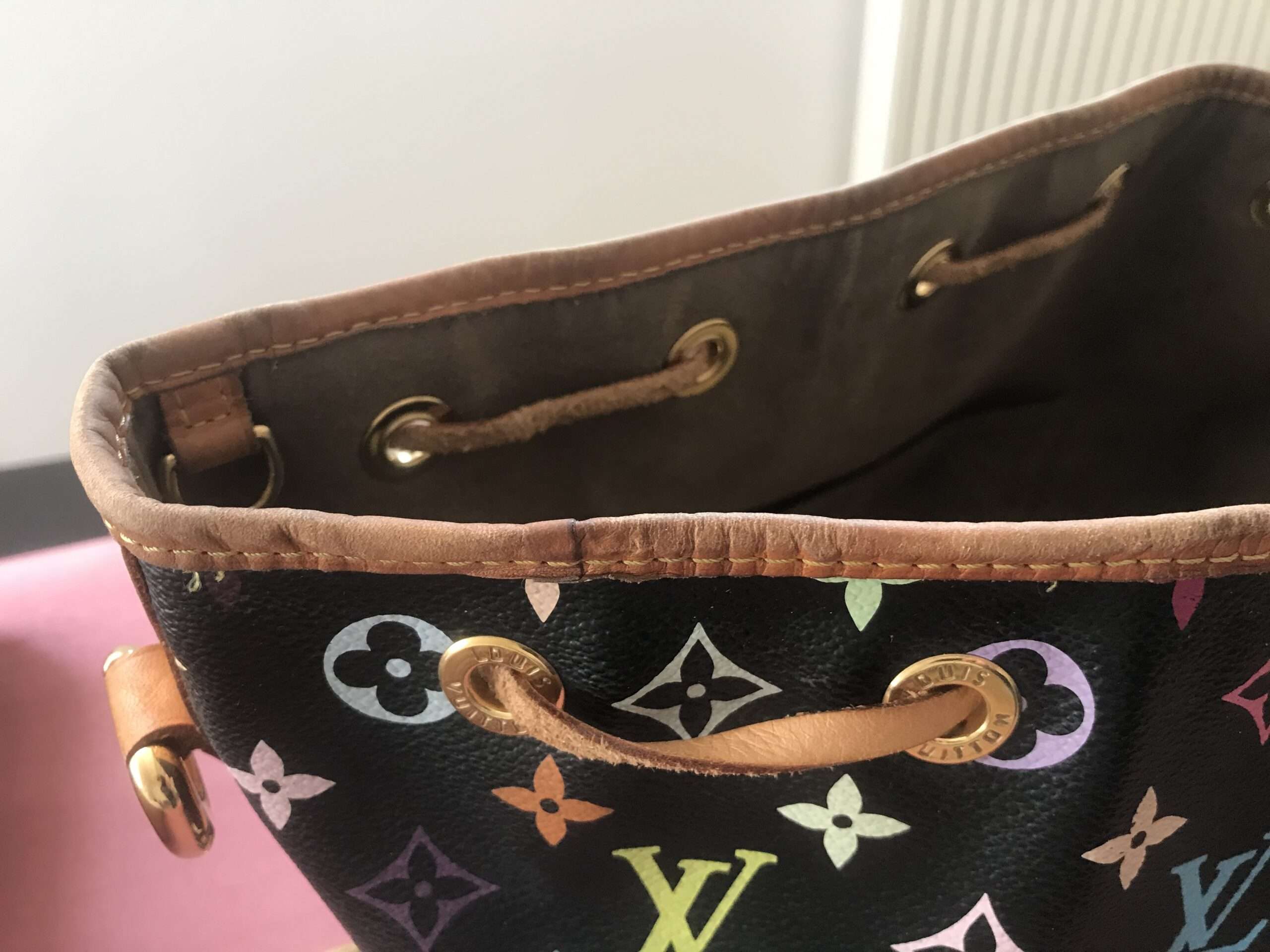 Noé Ledereinfassung neu