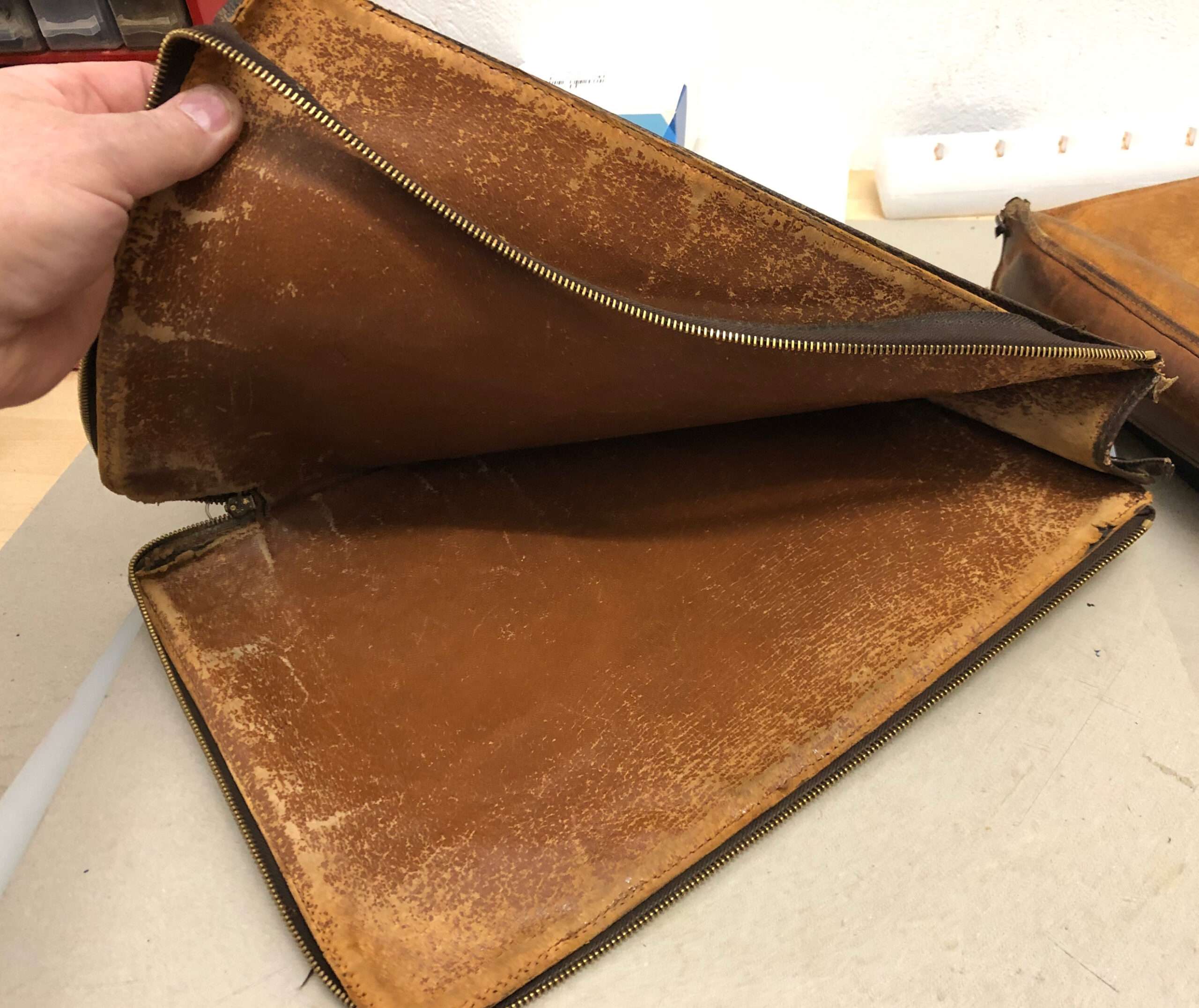 P. Document 39 Restaurierung