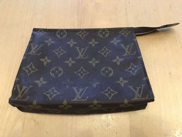 oLiVers-repairs-P. Toilette zipp angefertigt (4)